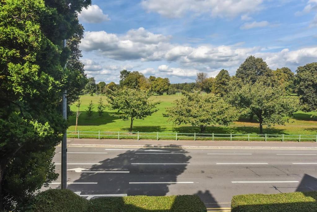Traditional 3-bed In Pontcanna With Parking *