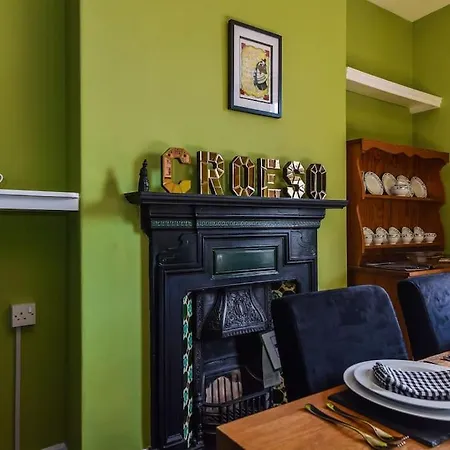 Traditional 3-Bed Property In Pontcanna With Parking Cardiff Exterior photo
